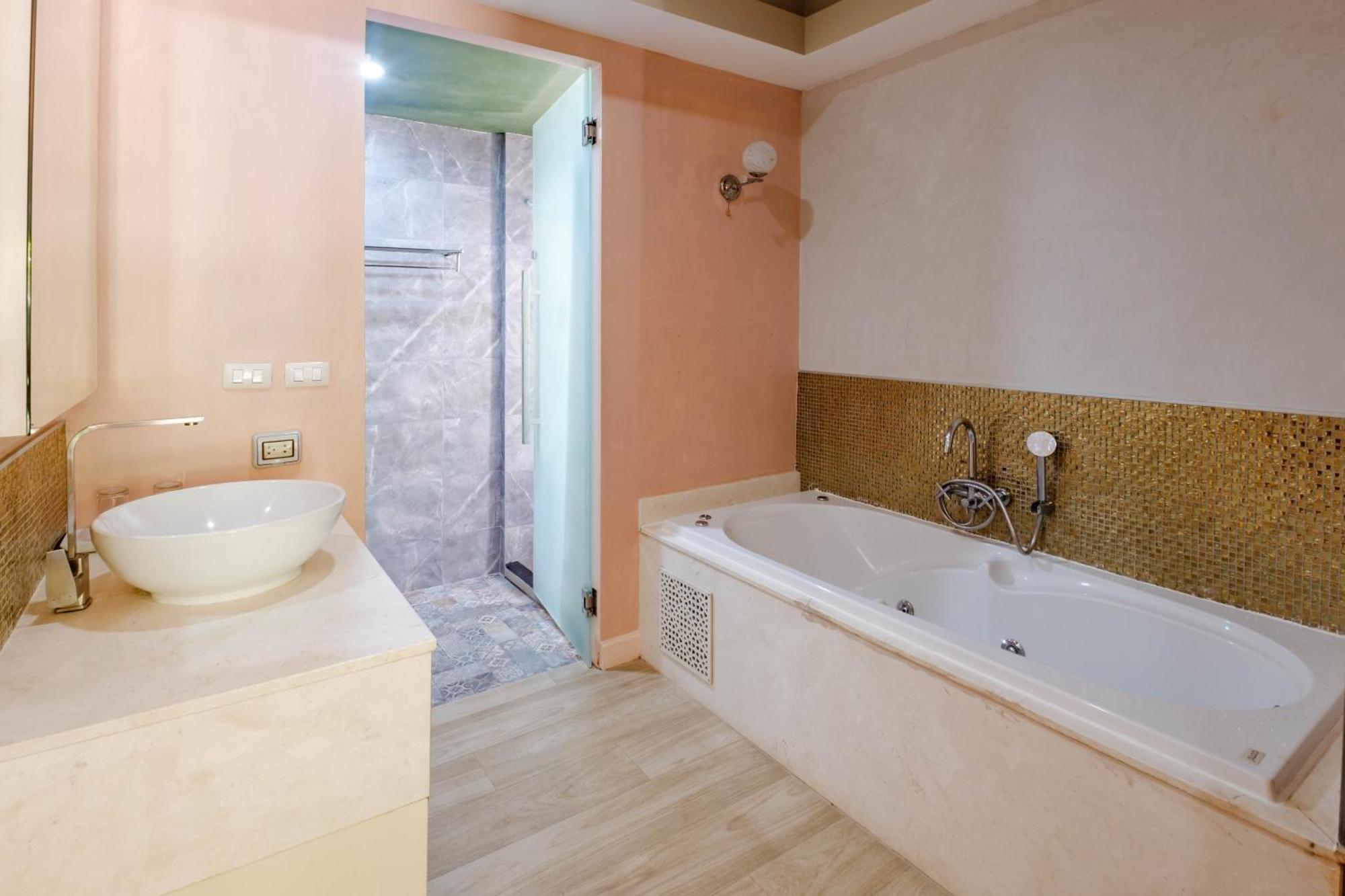 Premier Spa Villa,1765417464:JPEG